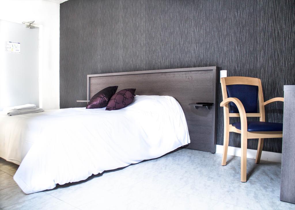 Hotel Le Jardin Lens Zimmer foto