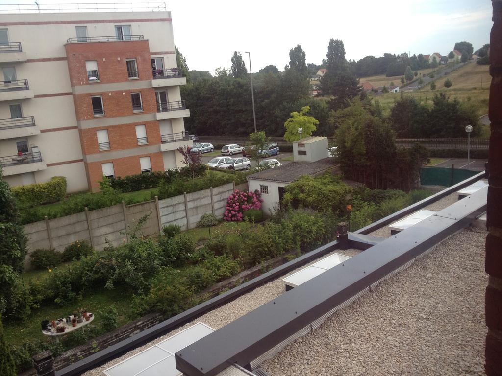 Hotel Le Jardin Lens Zimmer foto