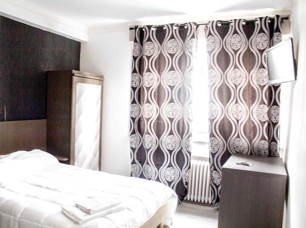 Hotel Le Jardin Lens Zimmer foto